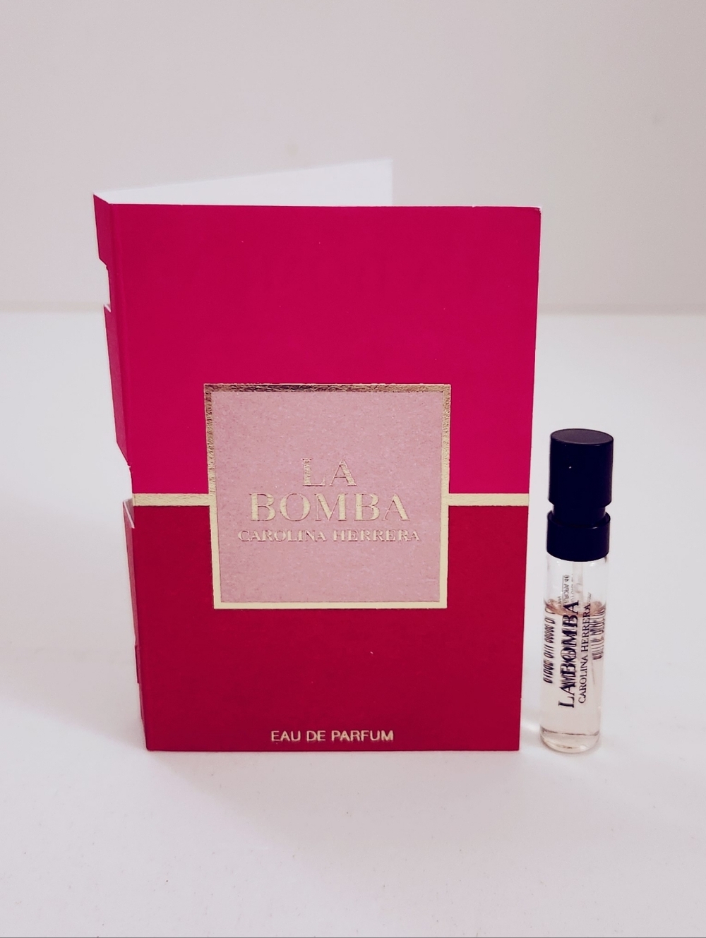 ⭐4/$15 Carolina Herrera La Bomba